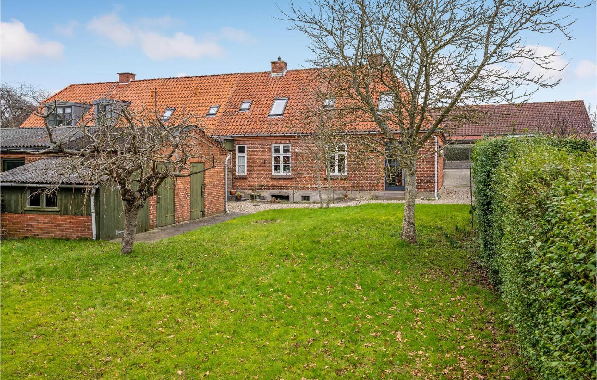 Lovely Home In Sonderborg With Kitchen Esterno foto